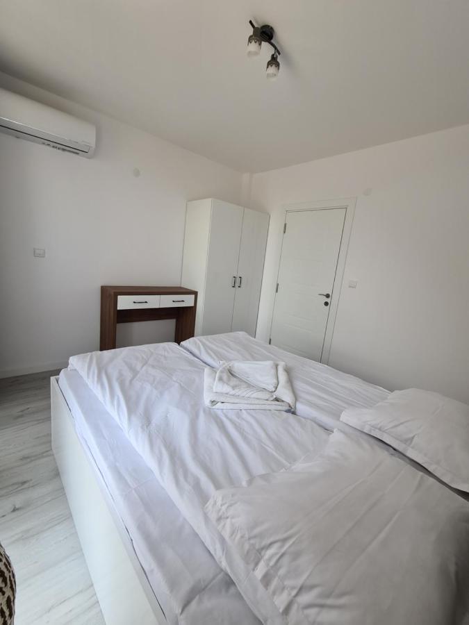 Dolphin Beach Apart Obzor Exterior foto