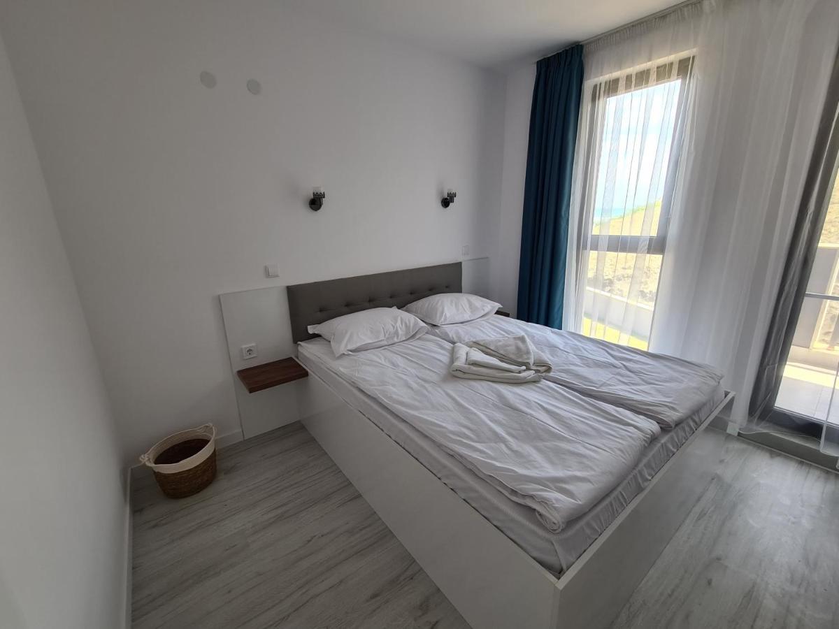 Dolphin Beach Apart Obzor Exterior foto