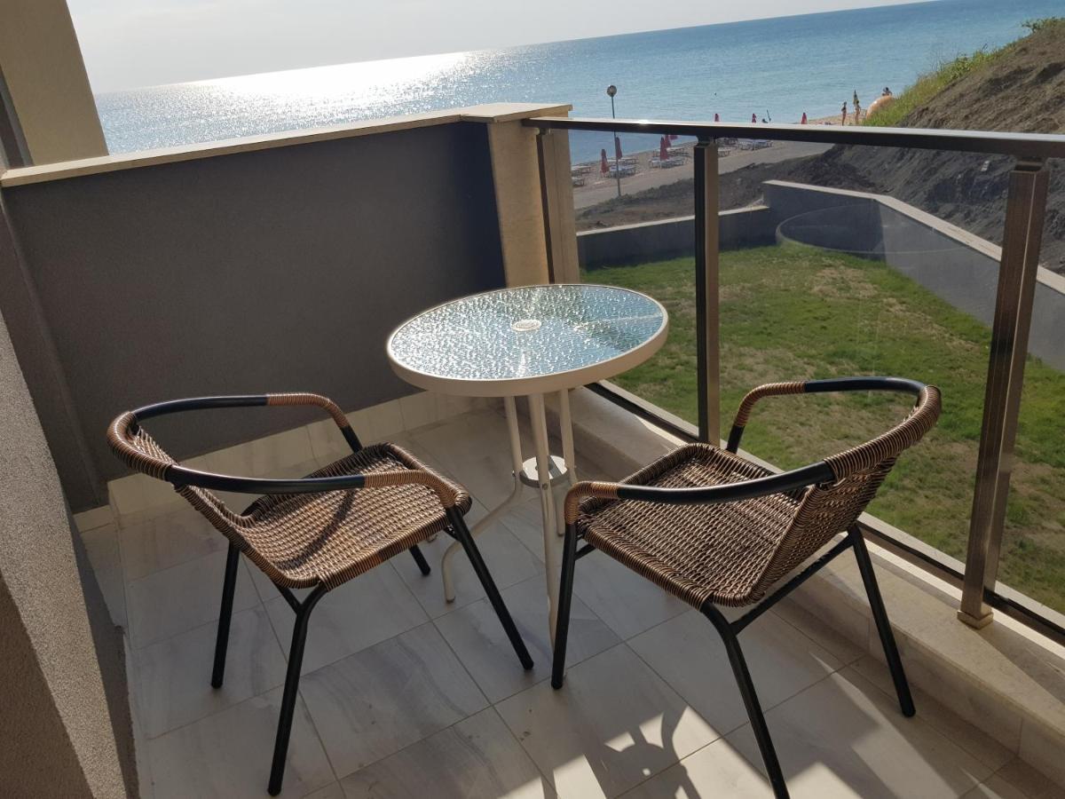 Dolphin Beach Apart Obzor Exterior foto
